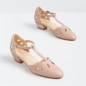 ModCloth Chelsea Crew T-Strap Kitten Heel in Mauve